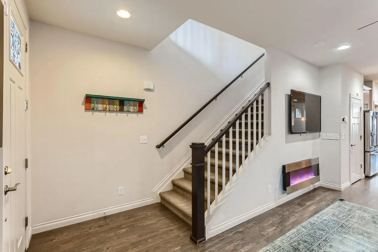 펜션 덴버 2226 N Washington St 빌라